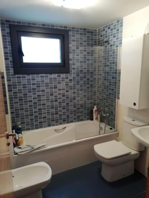 Habitacion En Piso Compartido Cerca De Playa De Samil Vigo Exteriér fotografie